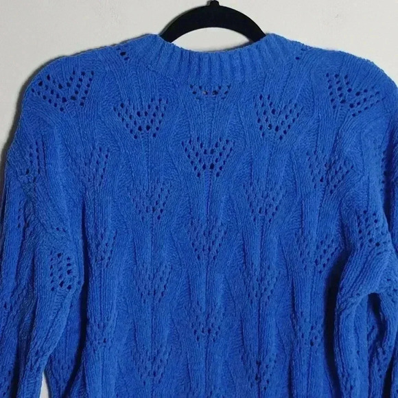 BCBGMAXAZRIA Women's Chenille Pointelle Blue Electric Sweater Size Xsmall - Picture 14 of 16